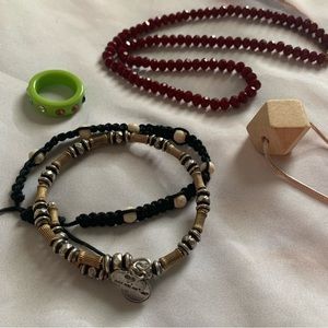 💗 Eclectic Jewelry Lot 🪵 5 pc